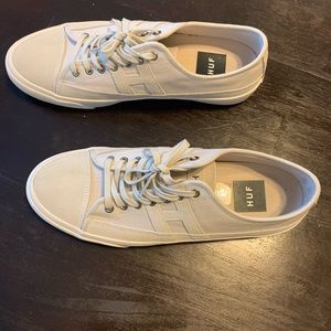 HUF Brand Mens Skater Shoe. Cream Color. Size 10.5